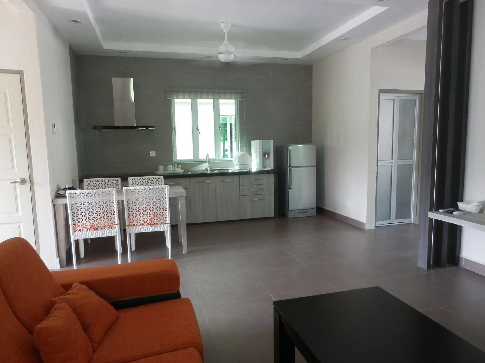 Fuuka Villa Pantai Cenang  Esterno foto