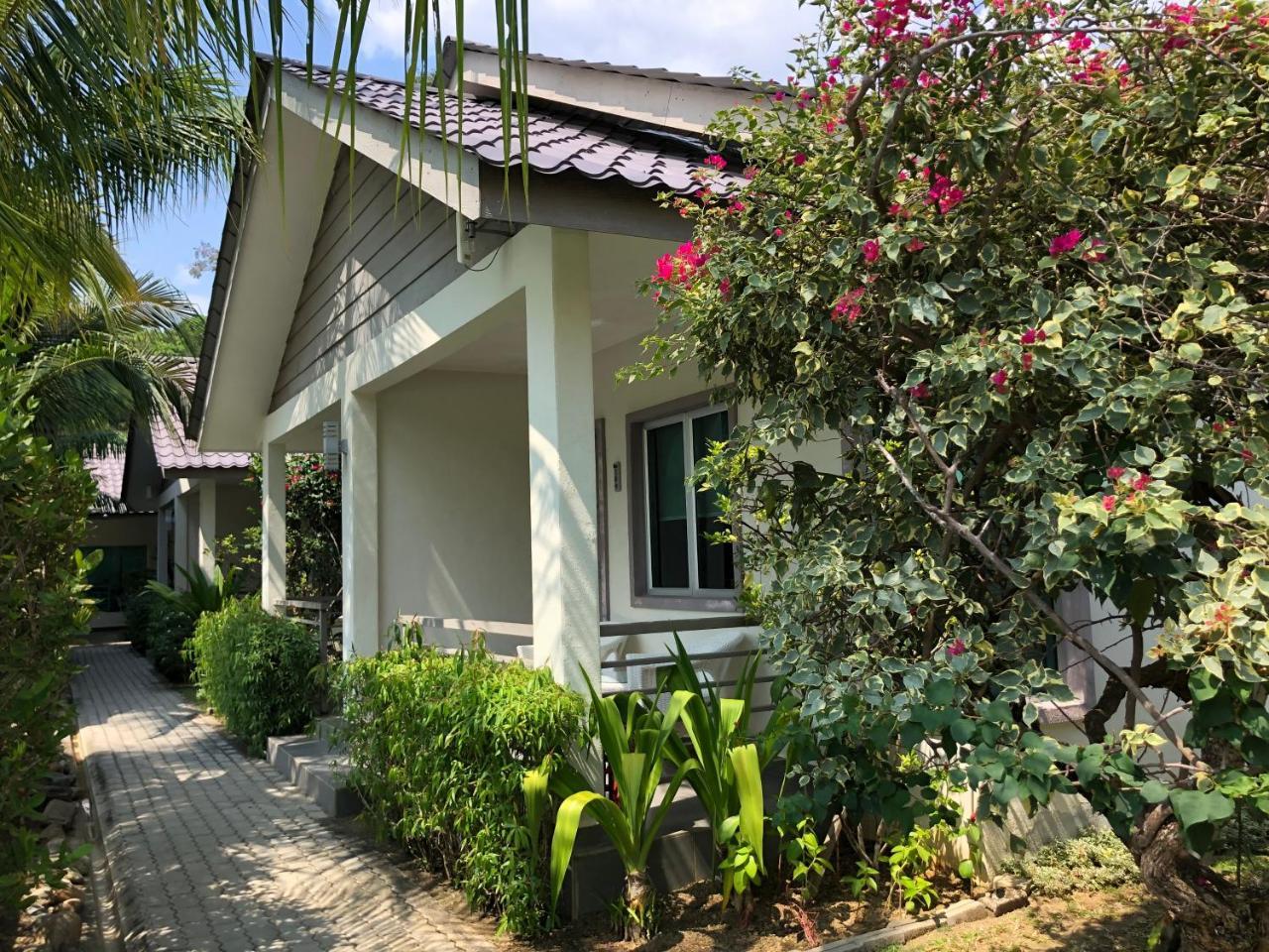 Fuuka Villa Pantai Cenang  Esterno foto