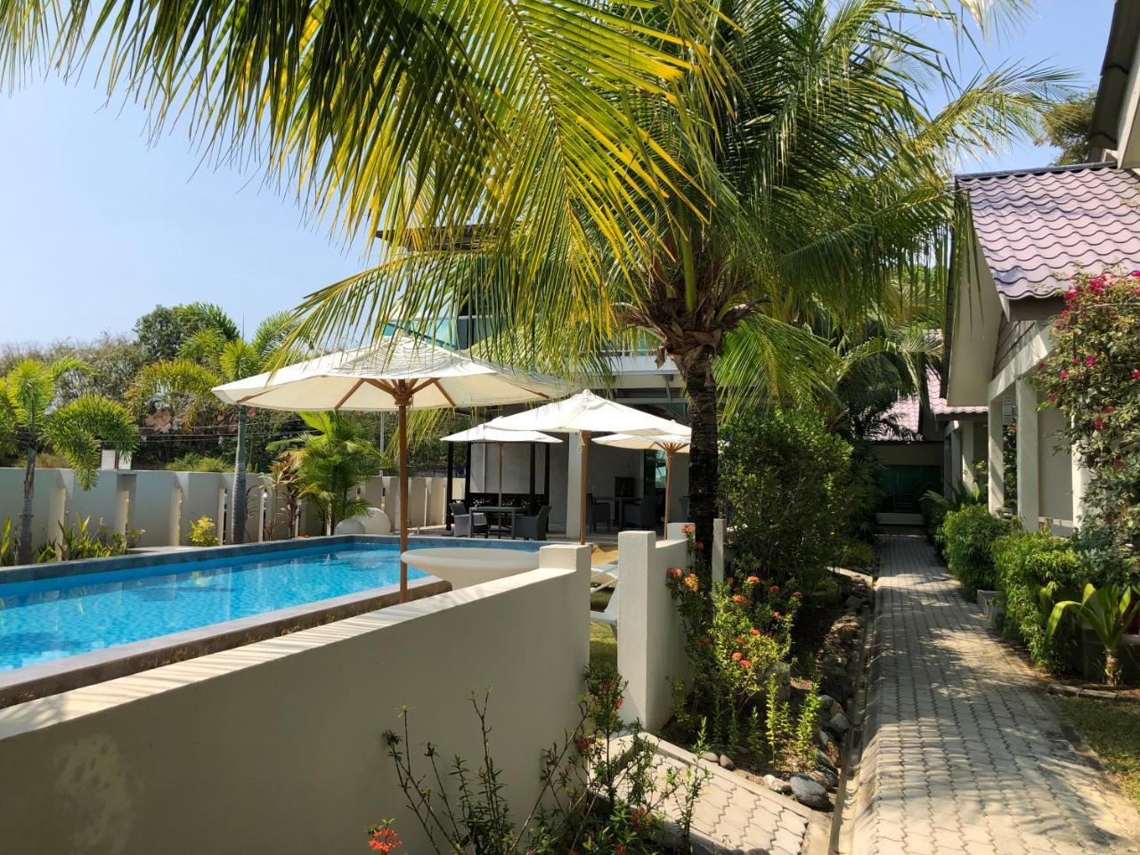 Fuuka Villa Pantai Cenang  Esterno foto